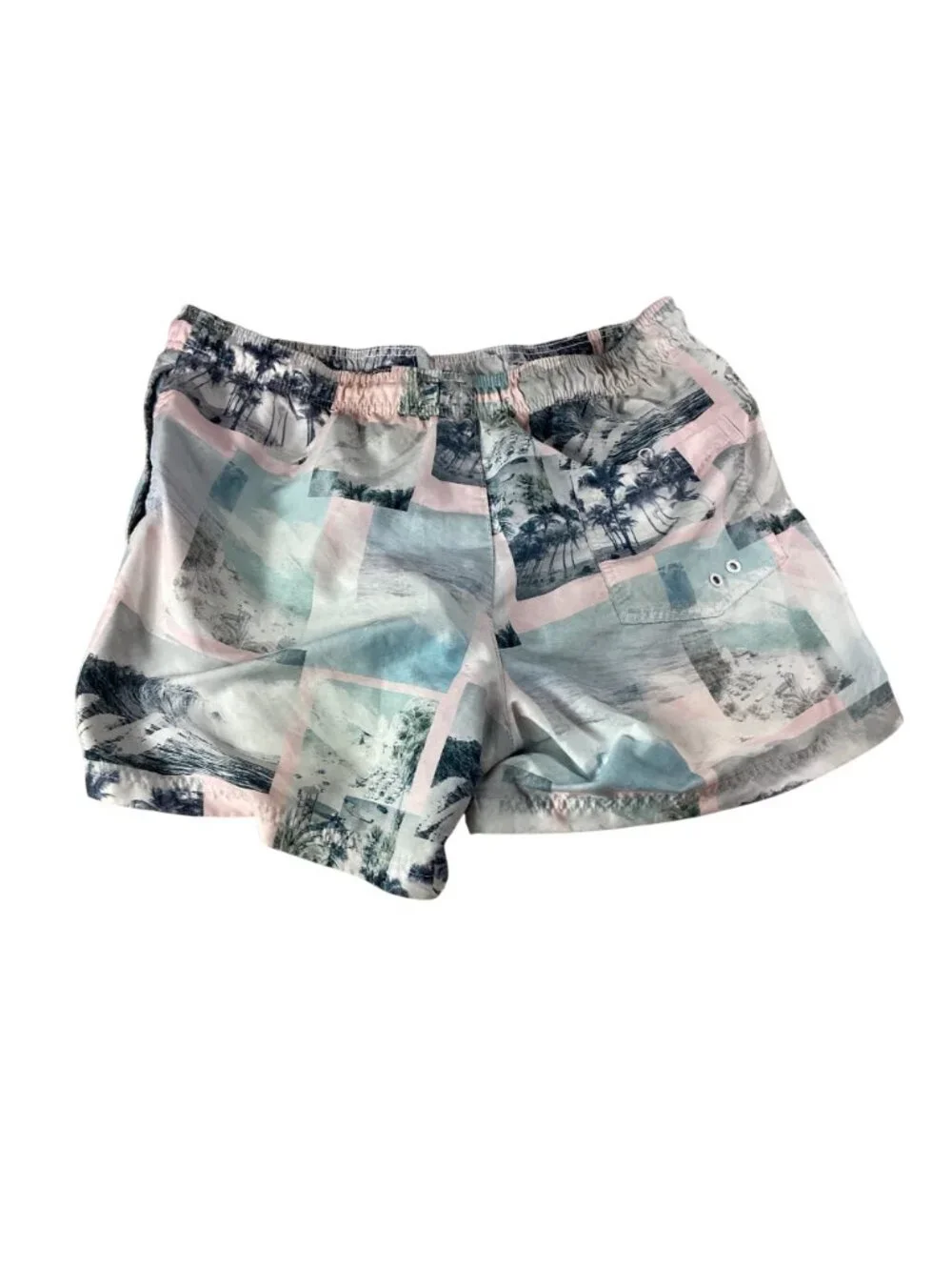 American Eagle Outfitters dive into
